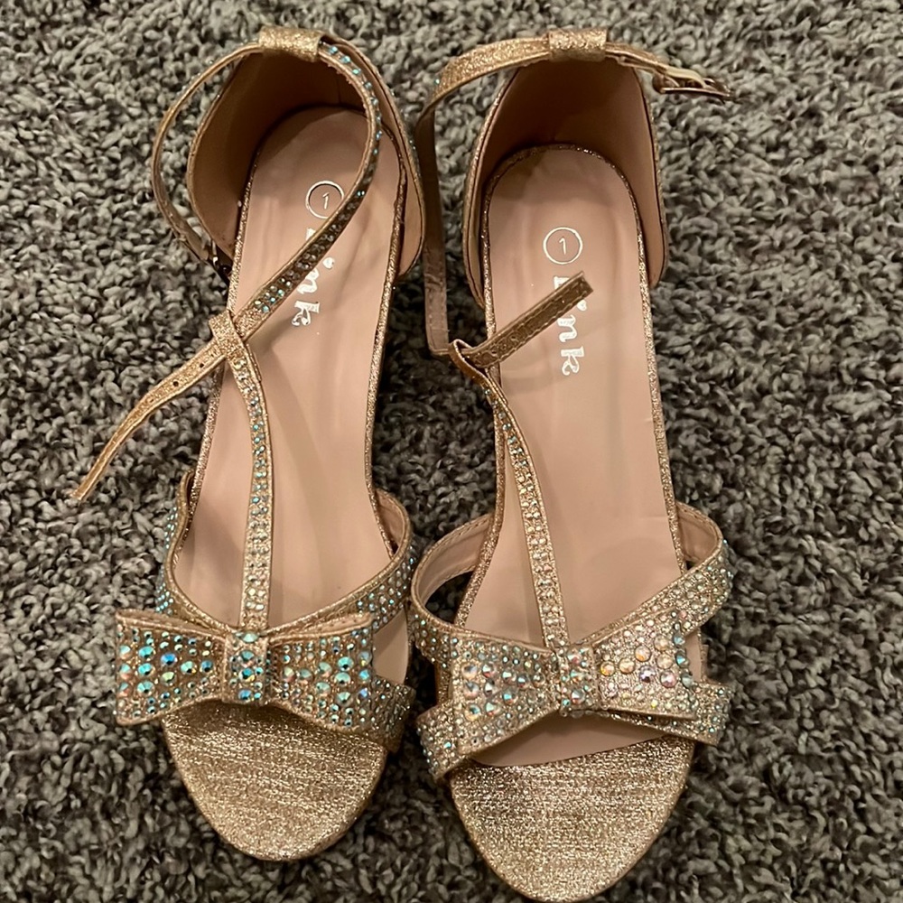 Sparkly Little Girl Shoes. Size 1